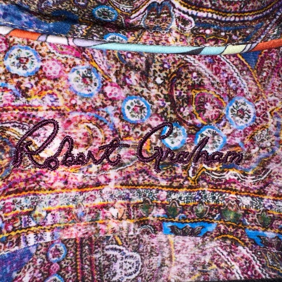 Robert Graham size XS (feels like Small /Medium) never worn. Perfect condition - Picture 4 of 5